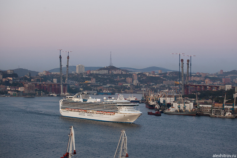 Diamond Princess - 04 Oct 2011